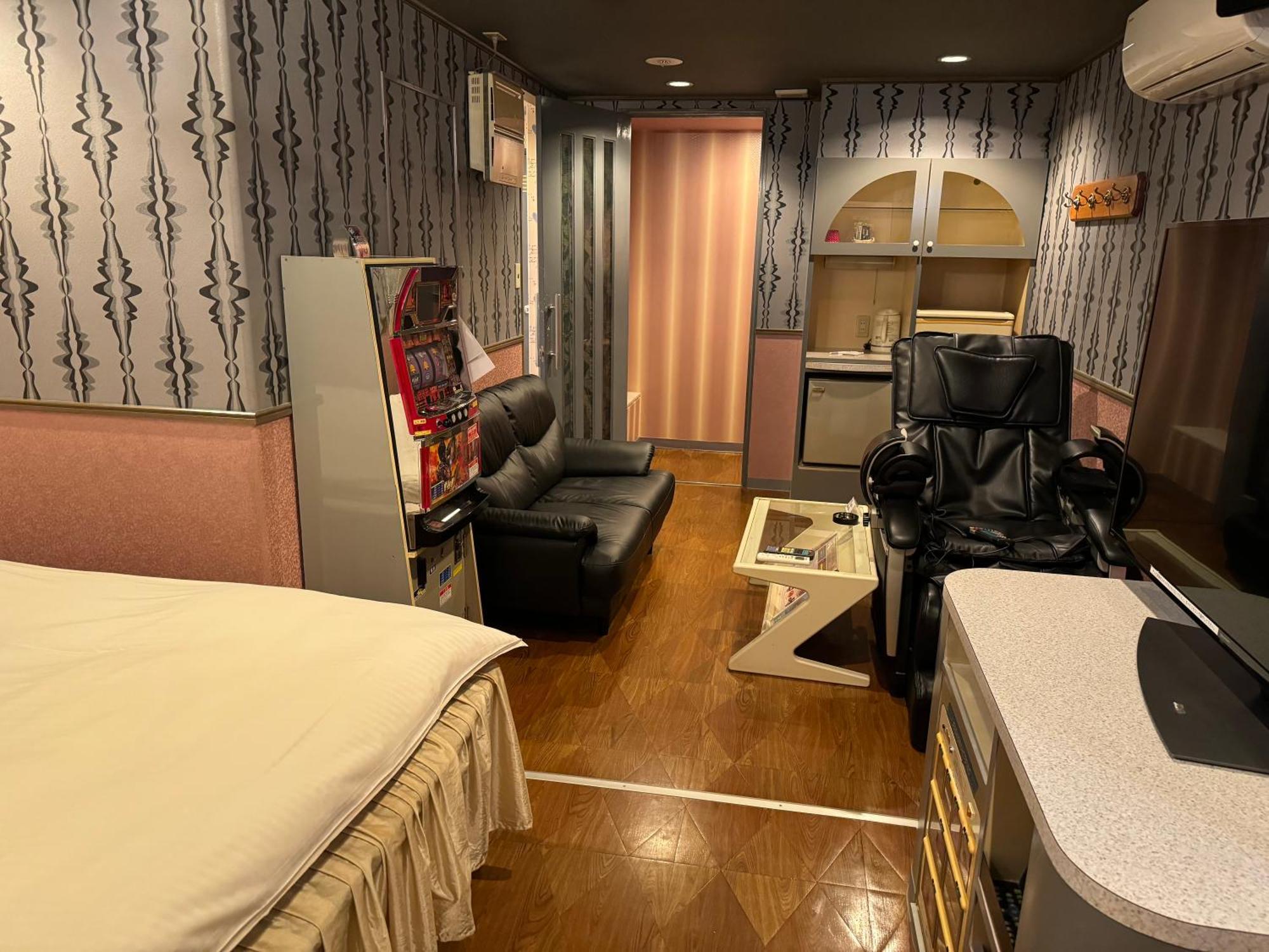 Hotel Himeji Baby Kiss (Adults Only) Extérieur photo
