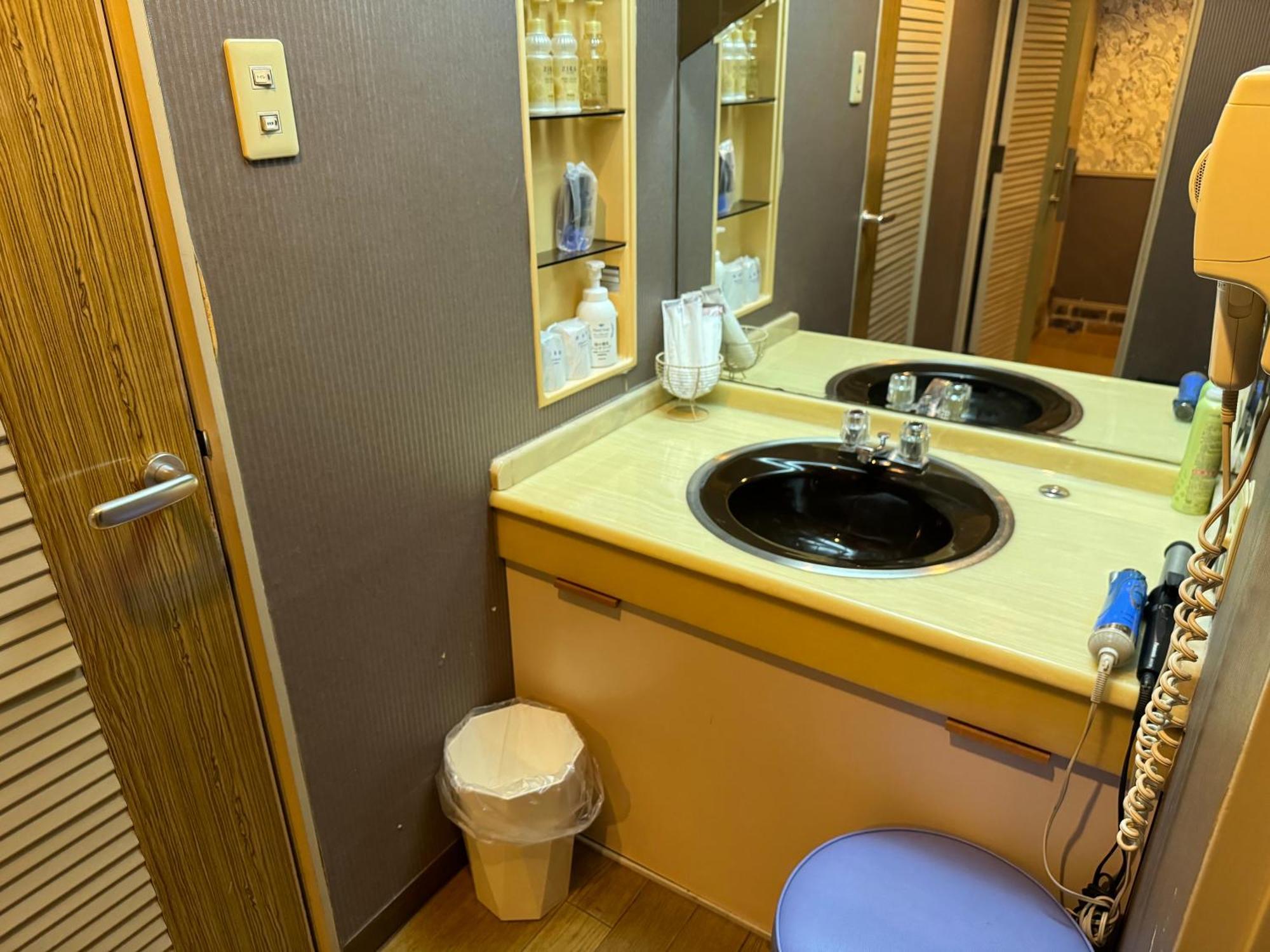 Hotel Himeji Baby Kiss (Adults Only) Extérieur photo